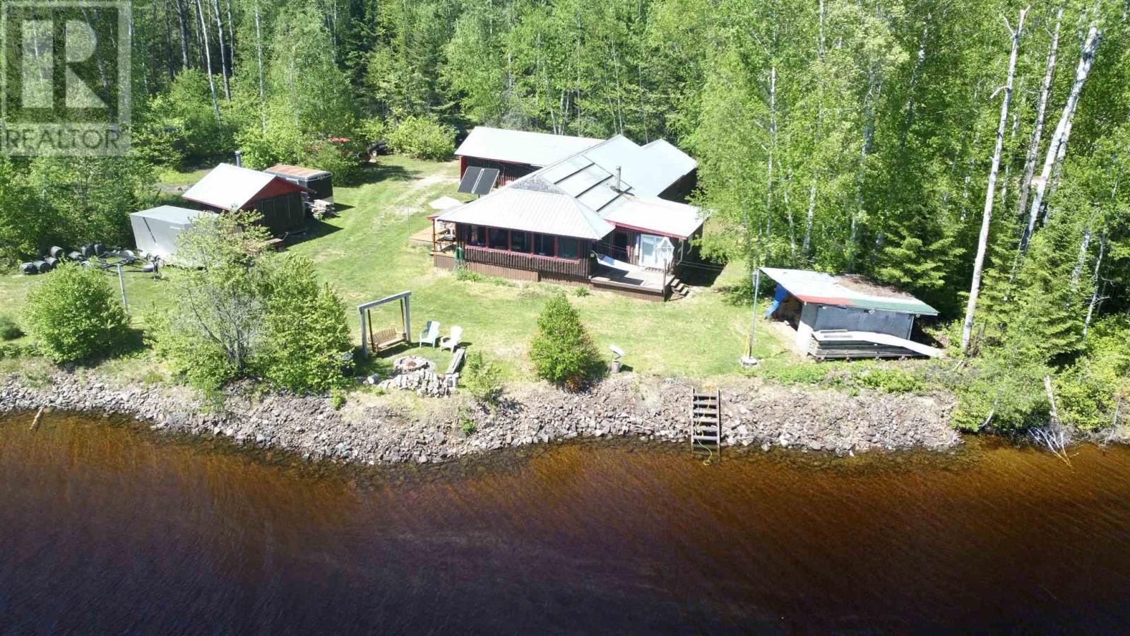 man057-whitefish-lake-wawa-ontario-sm261421