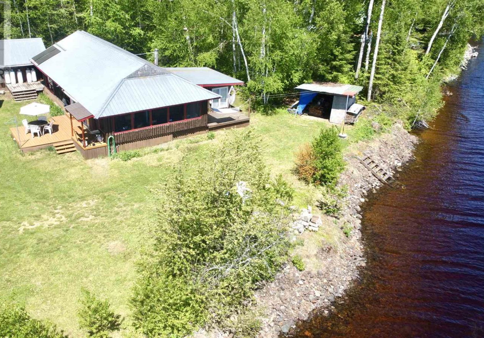 man057-whitefish-lake-wawa-ontario-sm261421