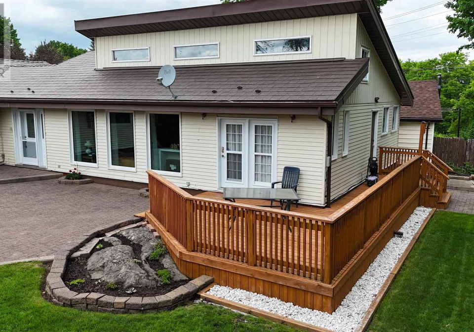 8-hemlock-place-elliot-lake-ontario-sm261434