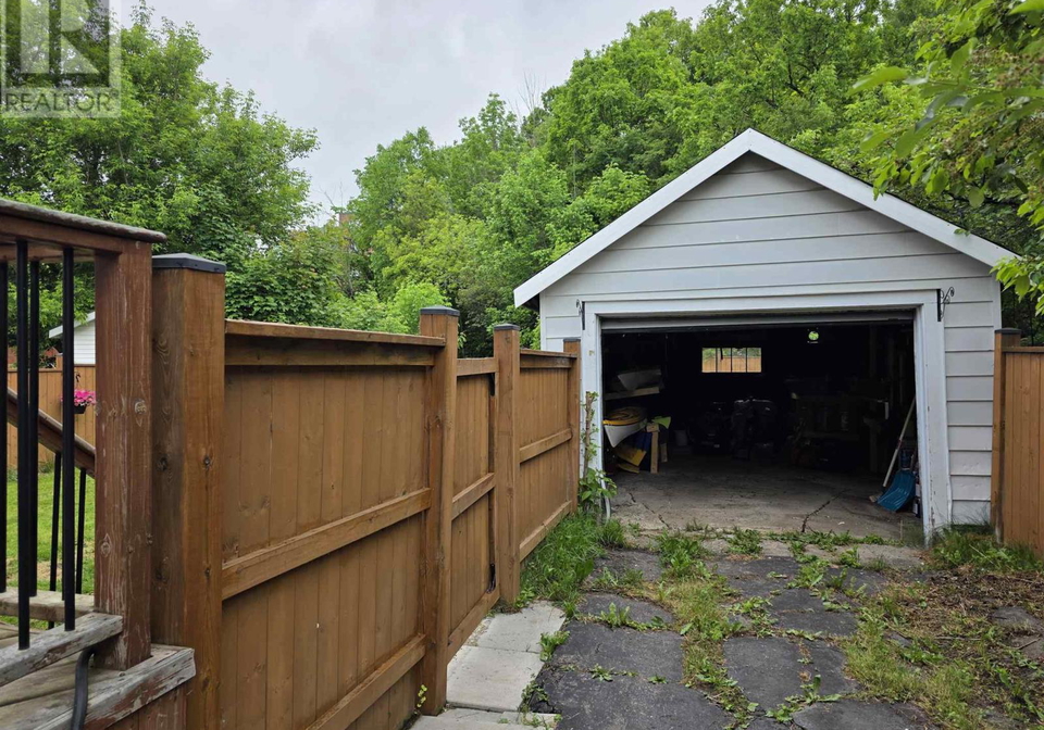33-hamilton-avenue-sault-ste-marie-ontario-sm261438