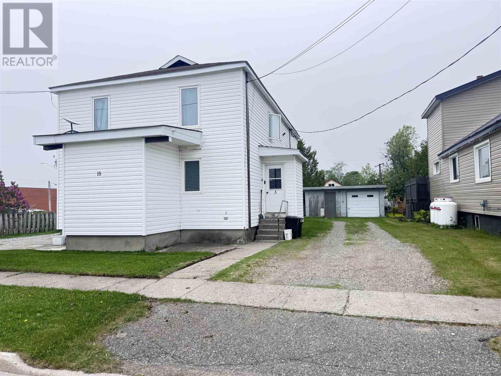 18-mckinley-avenue-wawa-ontario-sm261442