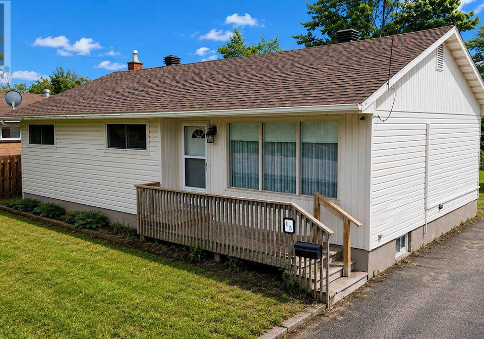 15-northern-avenue-w-sault-ste-marie-ontario-sm261446