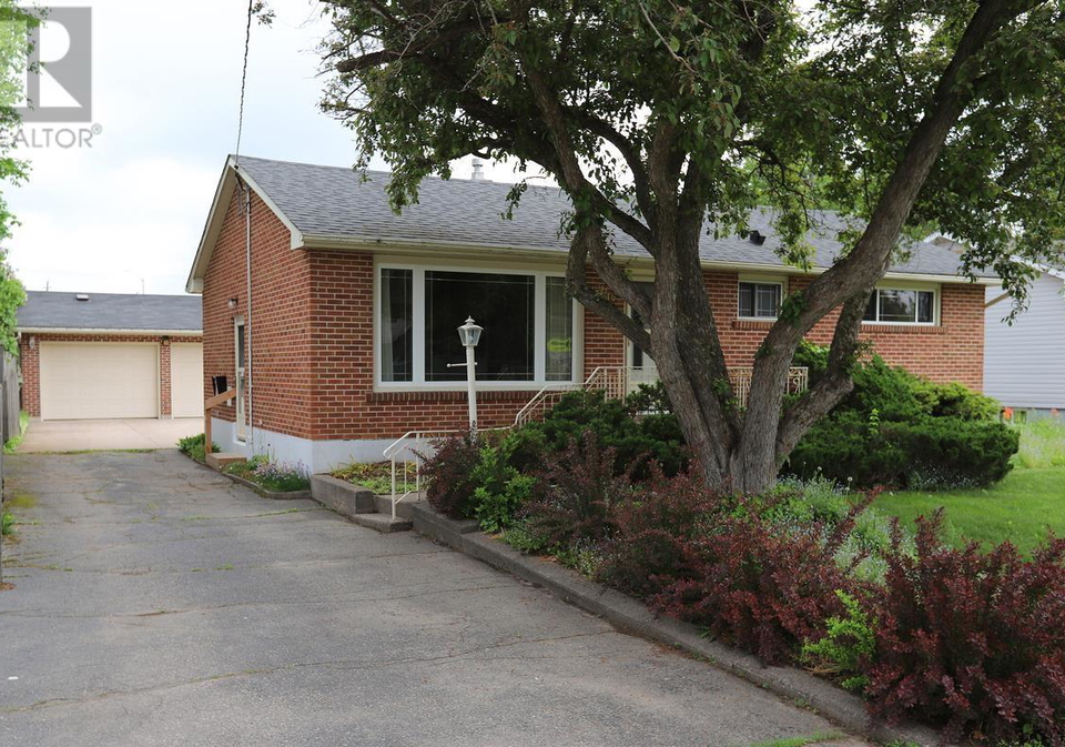 16-arizona-avenue-sault-ste-marie-ontario-sm261448