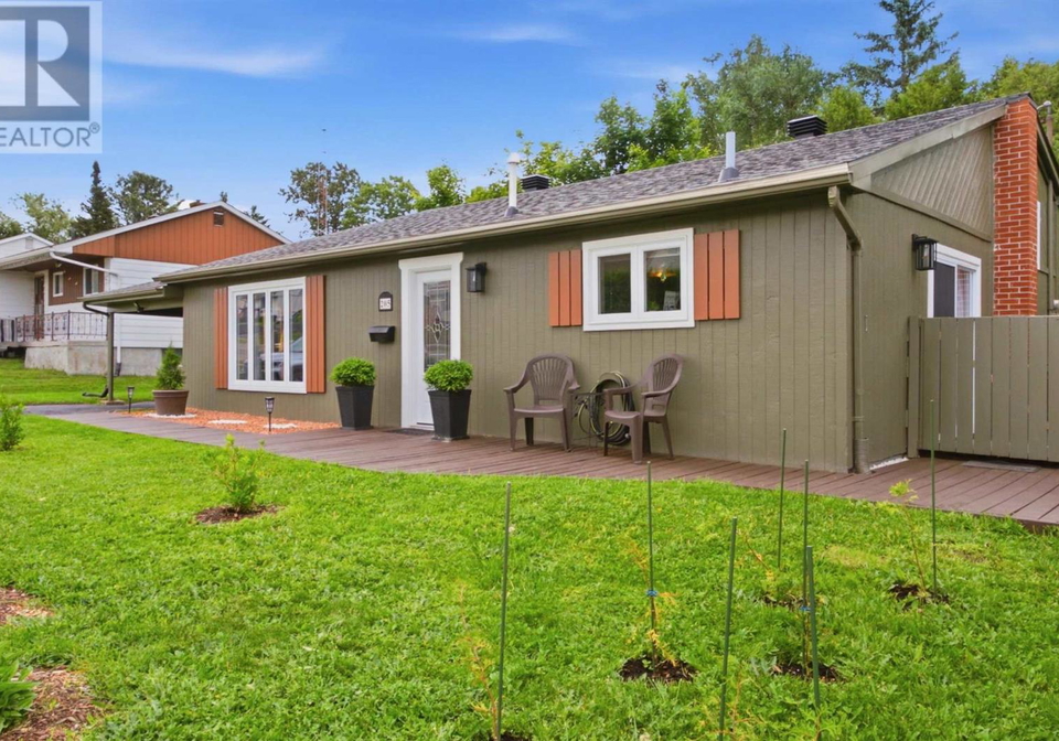205-hillside-drive-s-elliot-lake-ontario-sm261456