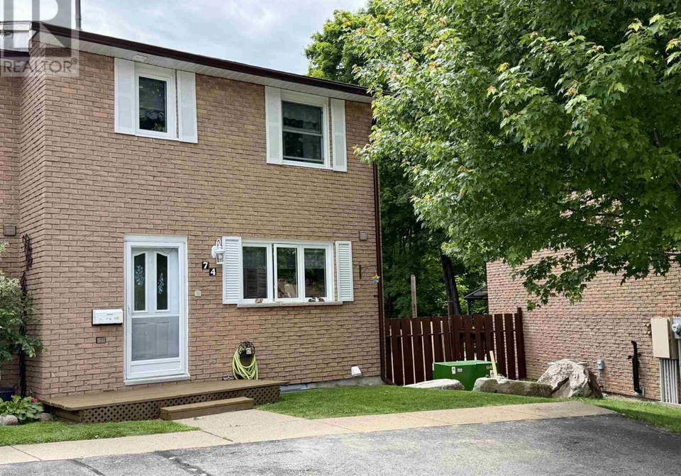 74-frame-crescent-elliot-lake-ontario-sm261472