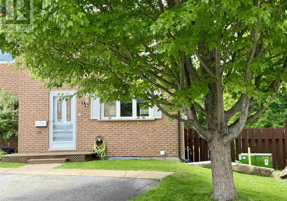 74-frame-crescent-elliot-lake-ontario-sm261472