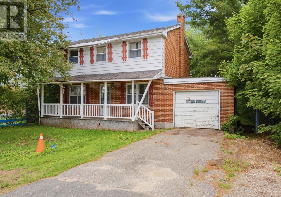 4-macfarlane-road-elliot-lake-ontario-sm261479