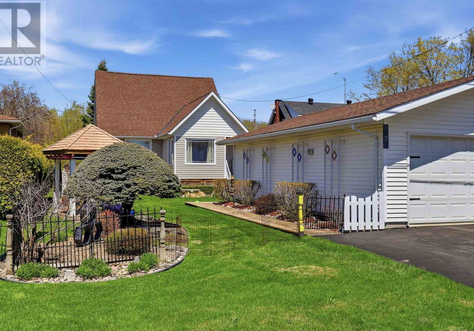 1073-wellington-street-sault-ste-marie-ontario-sm261489