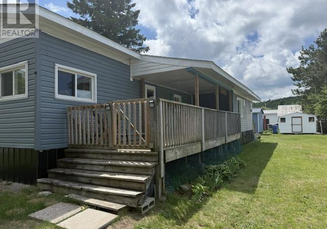 18-jody-ln-heyden-ontario-sm261523