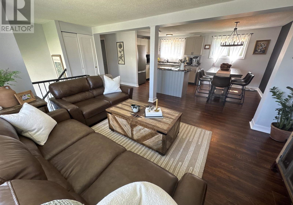1-gillanders-road-elliot-lake-ontario-sm261526