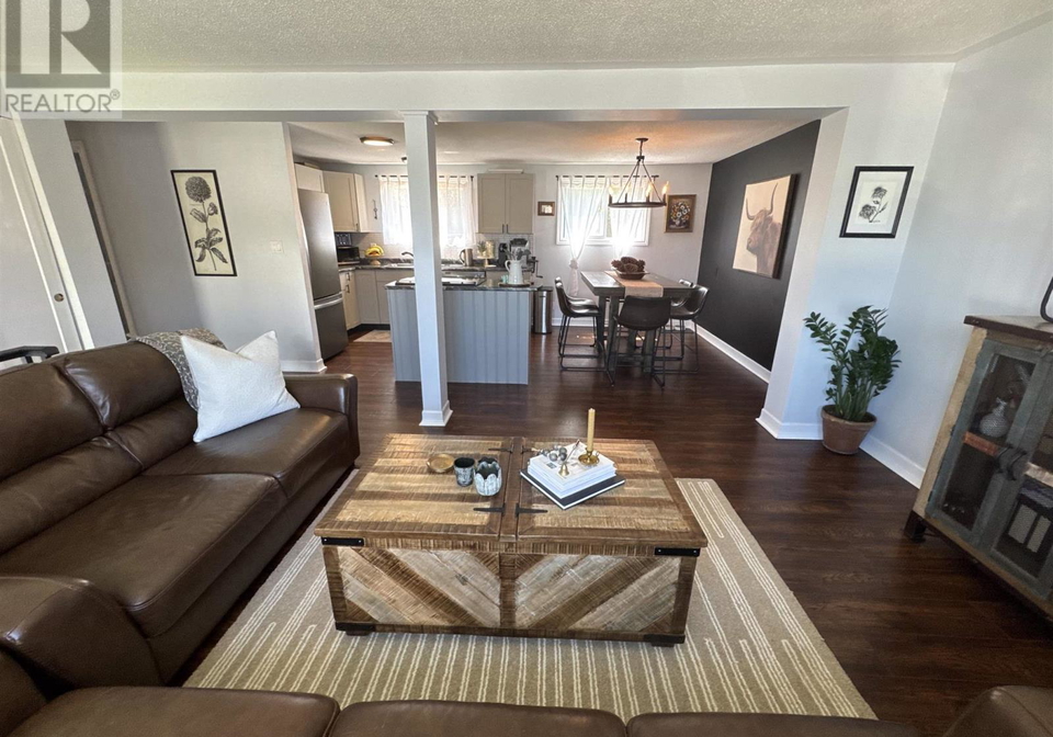 1-gillanders-road-elliot-lake-ontario-sm261526