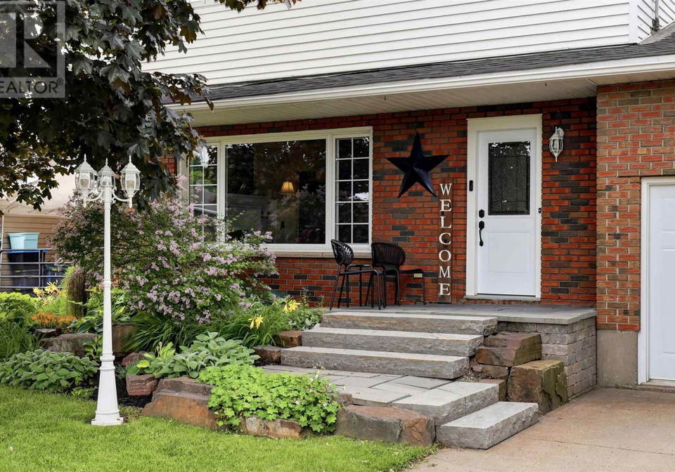 309-whitney-avenue-sault-ste-marie-ontario-sm261531