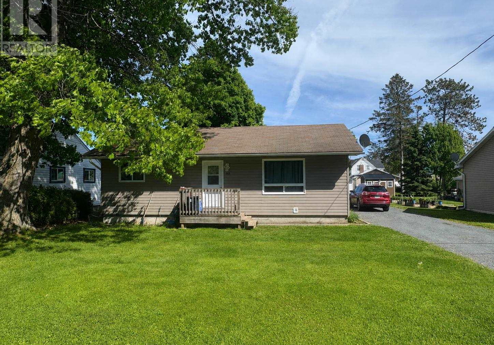 233-federation-street-thessalon-ontario-sm261535
