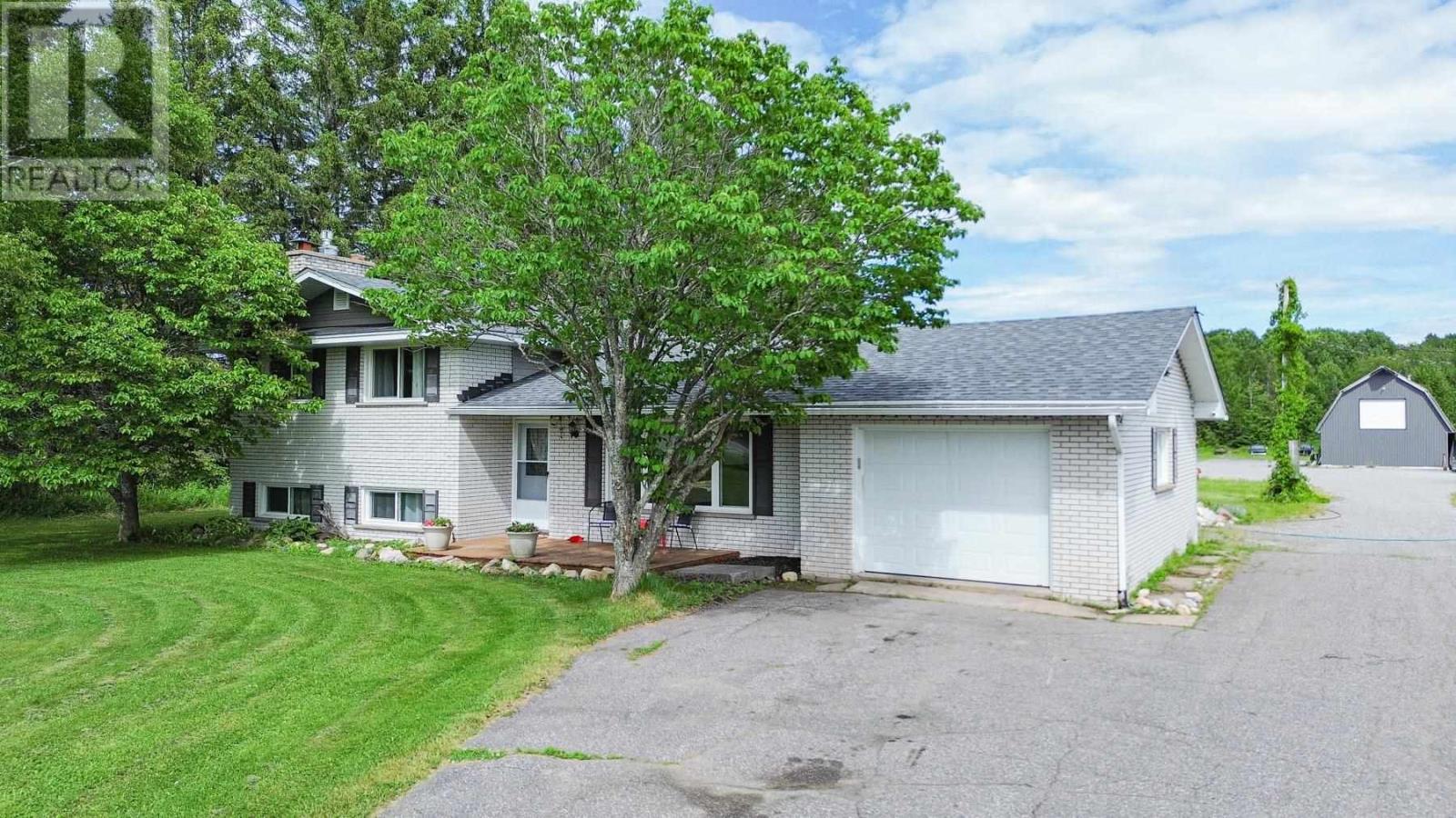 1506-airport-road-sault-ste-marie-ontario-sm261539