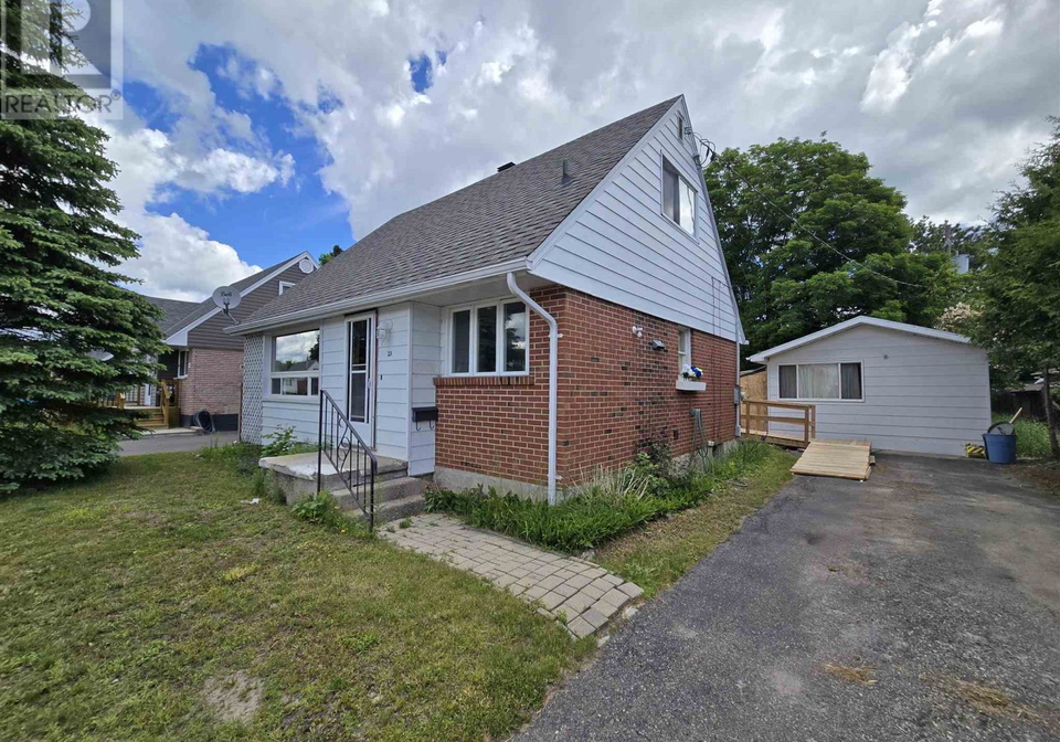23-blackwell-road-elliot-lake-ontario-sm261549
