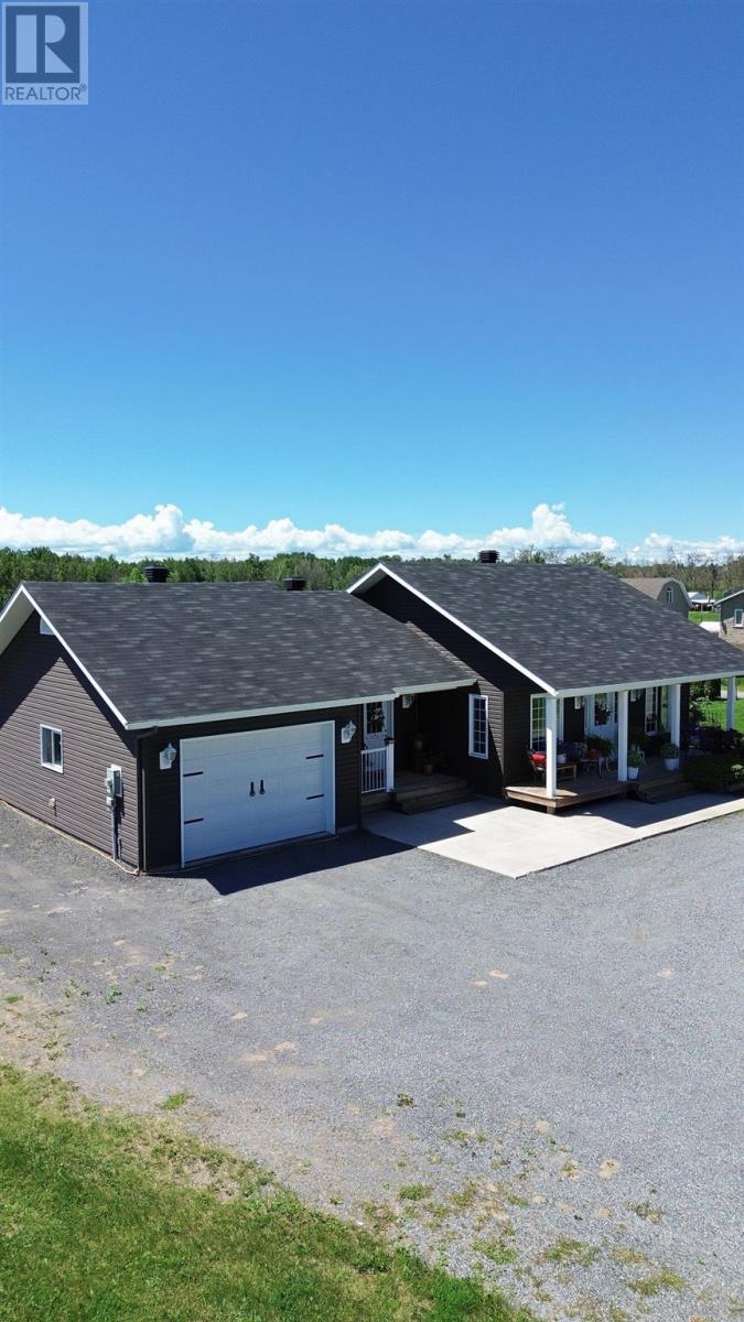 1503-base-lin-sault-ste-marie-ontario-sm261560
