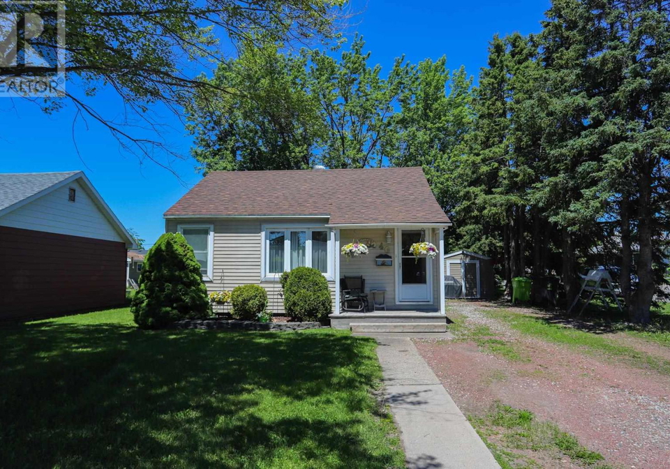 40-montgomery-avenue-sault-ste-marie-ontario-sm261577