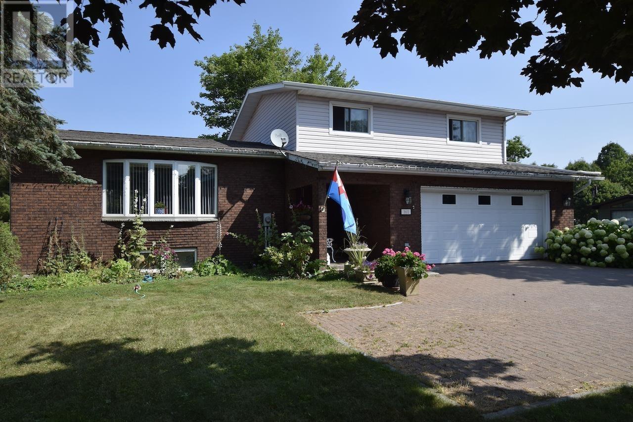 161-leacock-street-blind-river-ontario-sm261610