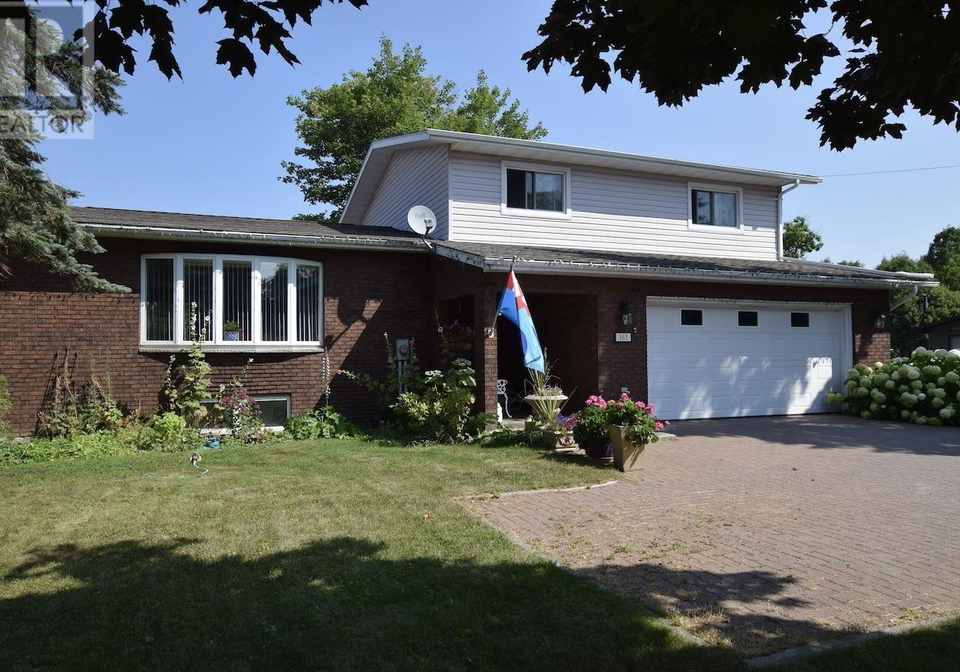 161-leacock-street-blind-river-ontario-sm261610