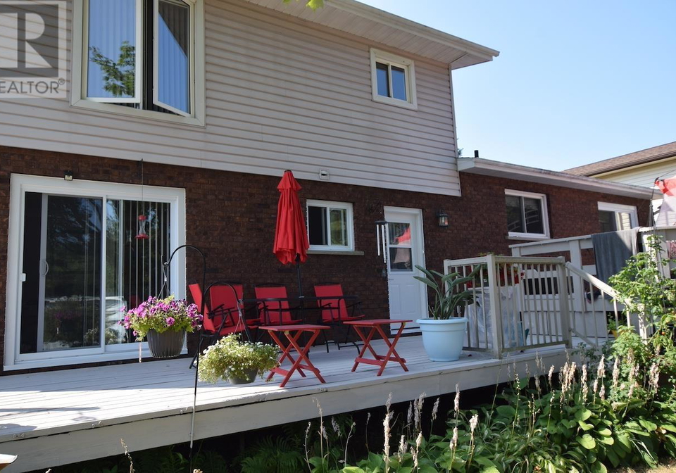 161-leacock-street-blind-river-ontario-sm261610