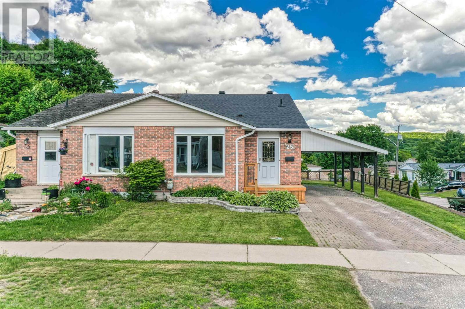25-laprairie-crescent-elliot-lake-ontario-sm261625