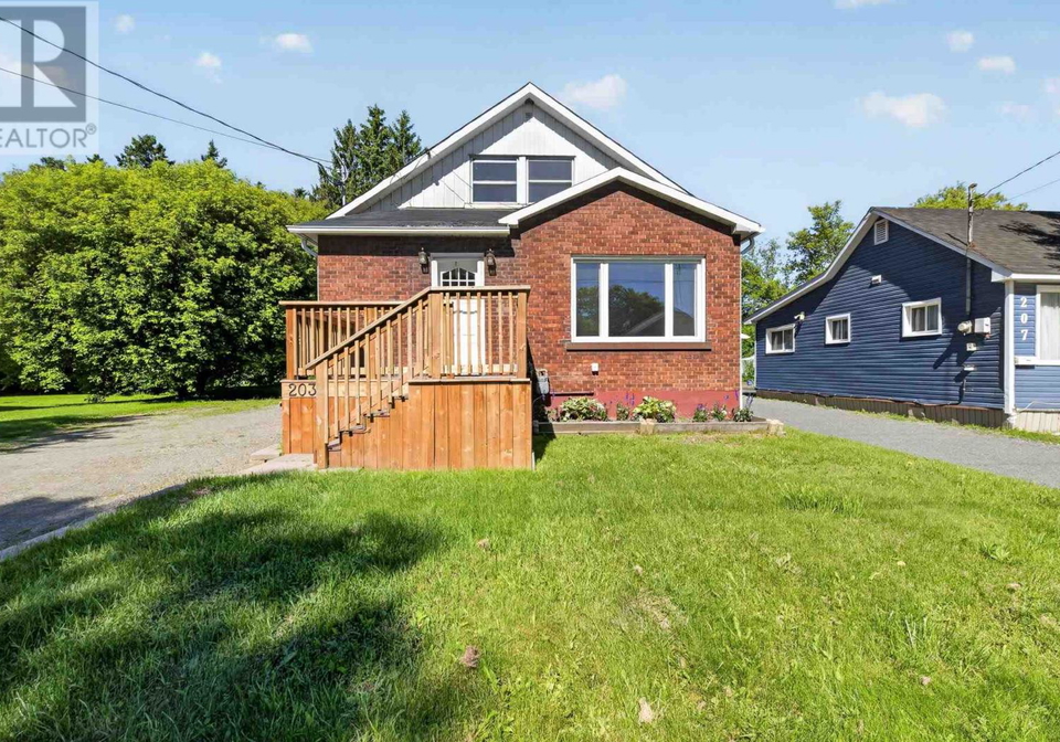 203-letcher-street-sault-ste-marie-ontario-sm261627