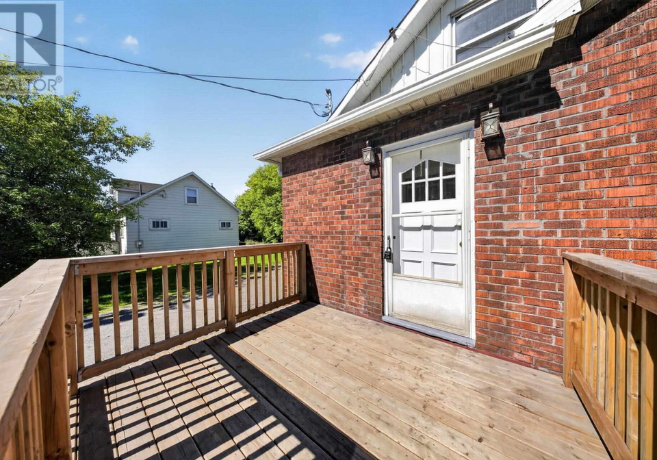 203-letcher-street-sault-ste-marie-ontario-sm261627