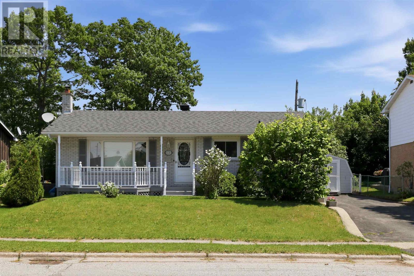 183-meadow-park-crescent-sault-ste-marie-ontario-sm261638