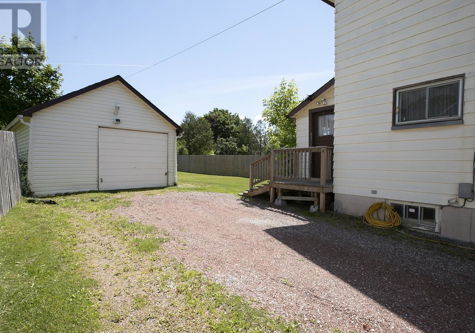 458-north-street-sault-ste-marie-ontario-sm261642