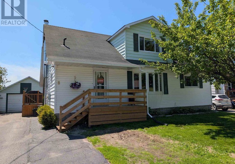 8-george-street-wawa-ontario-sm261648