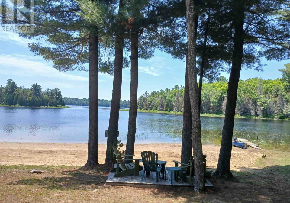 6-marshland-lake-elliot-lake-ontario-sm261649