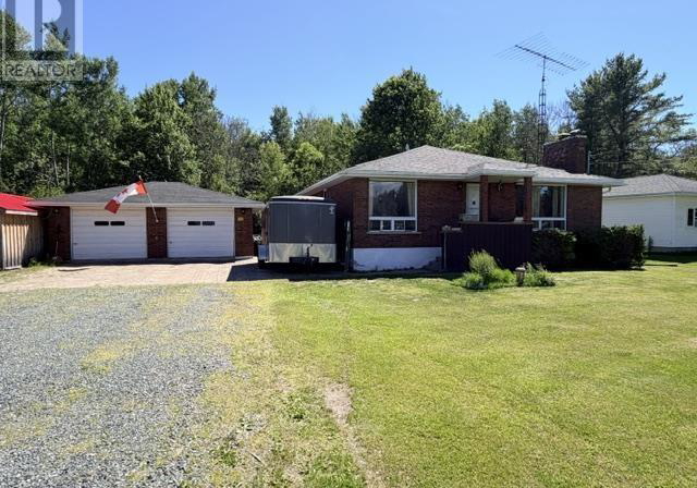 26145-highway-17-e-blind-river-ontario-sm261657