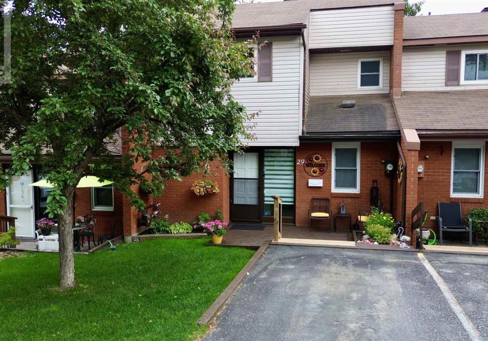 29-capital-place-elliot-lake-ontario-sm261666