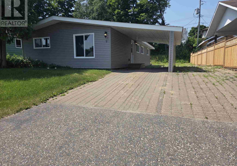 9-central-avenue-elliot-lake-ontario-sm261674