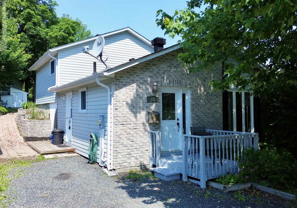 15-colwill-drive-elliot-lake-ontario-sm261688
