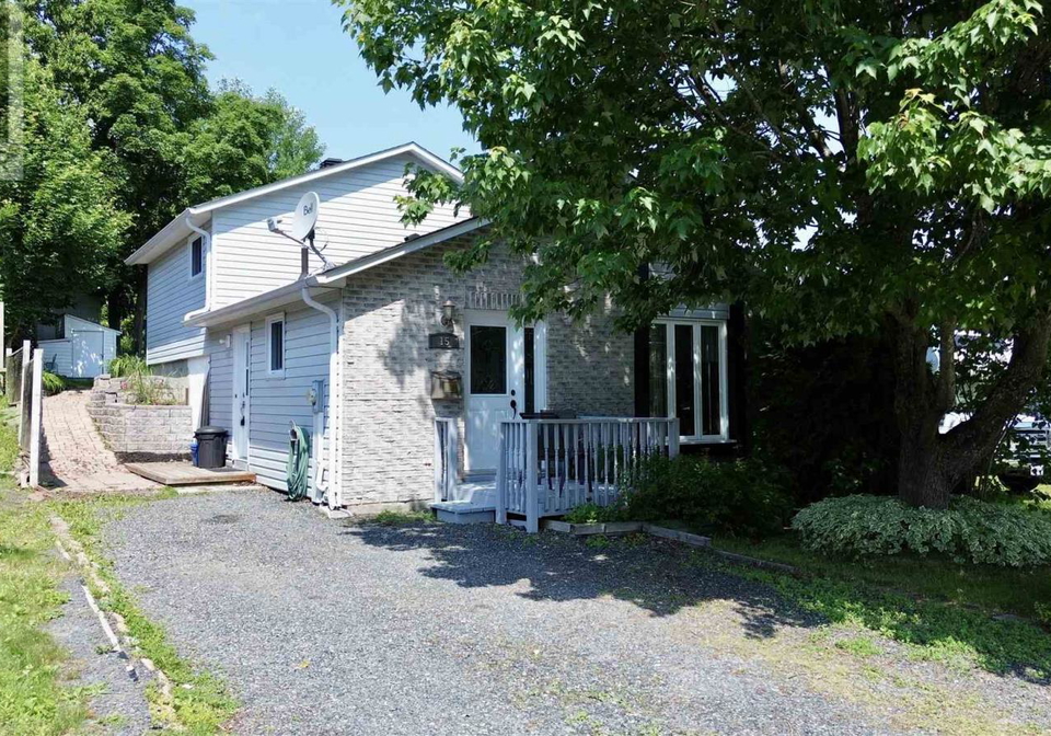 15-colwill-drive-elliot-lake-ontario-sm261688