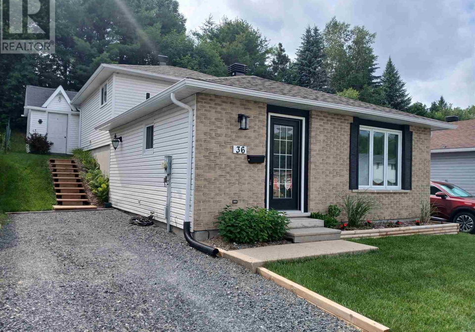 36-hergott-avenue-elliot-lake-ontario-sm261700