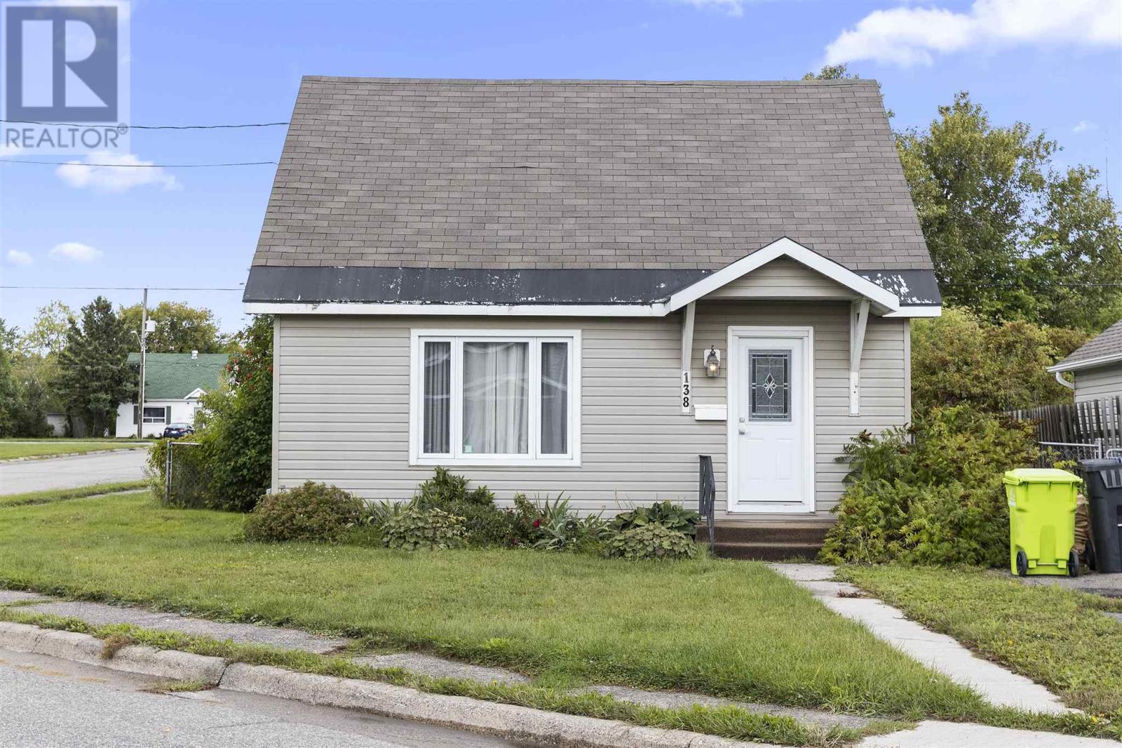 138-bellevue-avenue-sault-ste-marie-ontario-sm261704