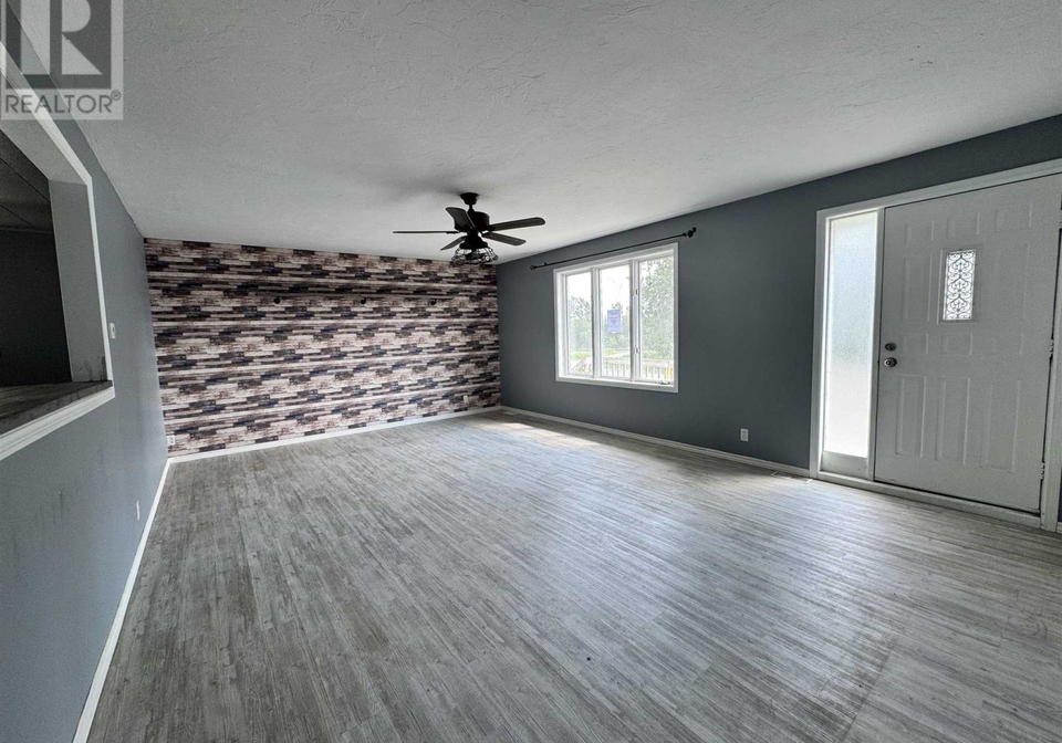 300-martel-road-chapleau-ontario-sm261706