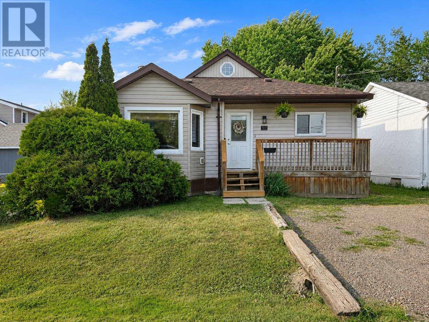 32-champlain-street-sault-ste-marie-ontario-sm261708