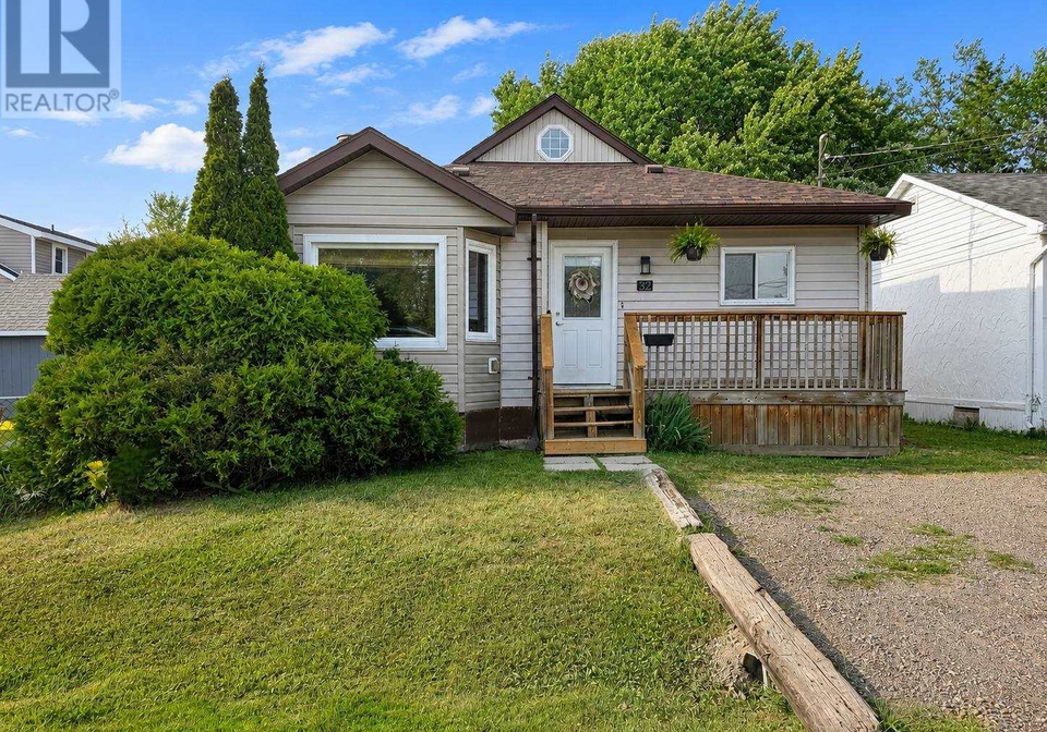 32-champlain-street-sault-ste-marie-ontario-sm261708