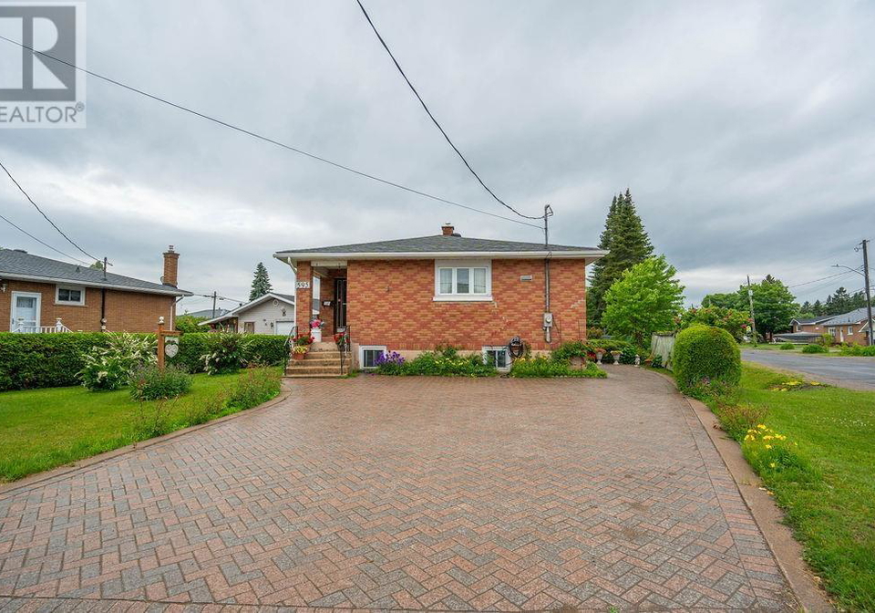 595-korah-road-sault-ste-marie-ontario-sm261717