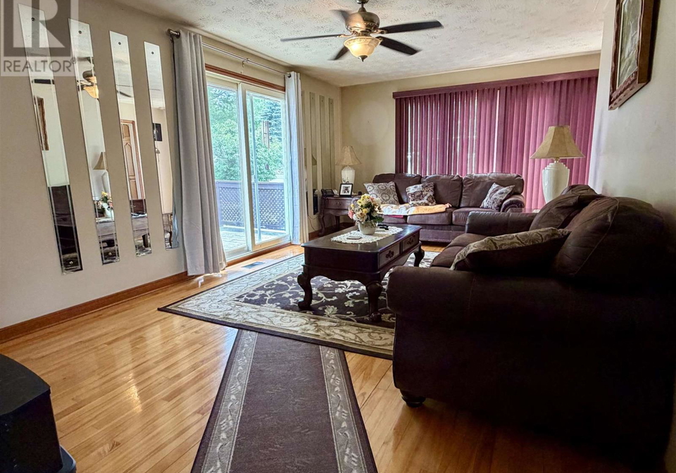 240-mississauga-avenue-elliot-lake-ontario-sm261736