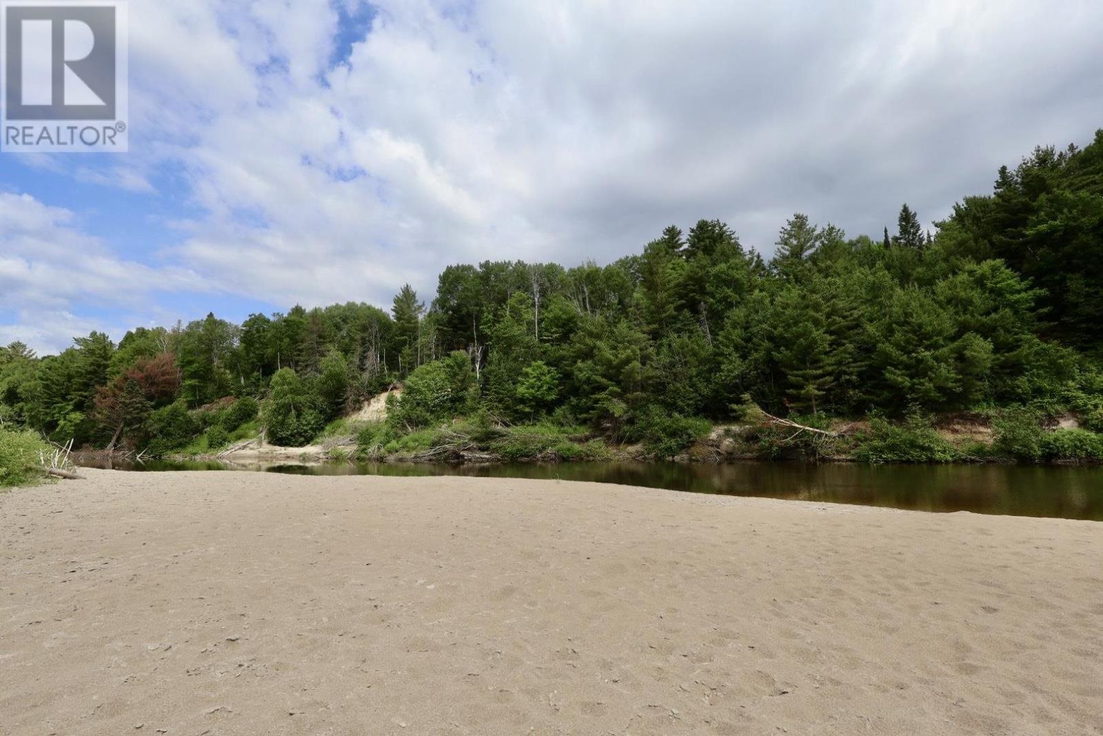190-byes-side-road-goulais-river-ontario-sm261748