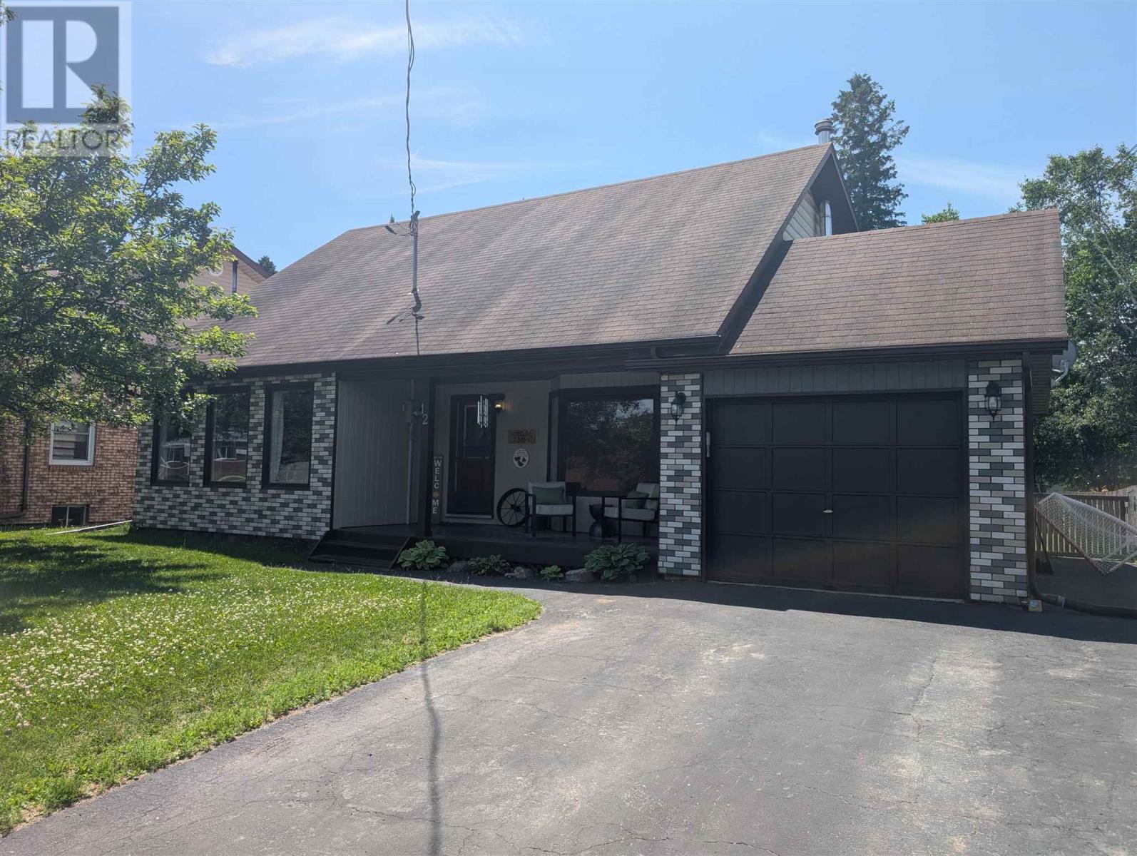 12-maple-street-wawa-ontario-sm261759
