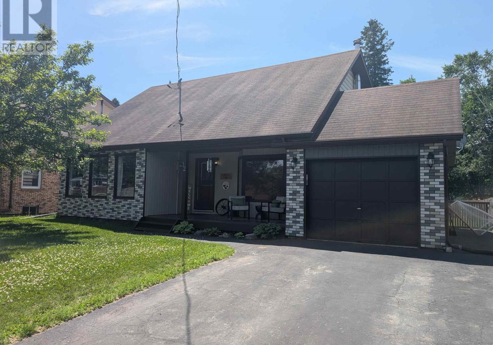 12-maple-street-wawa-ontario-sm261759