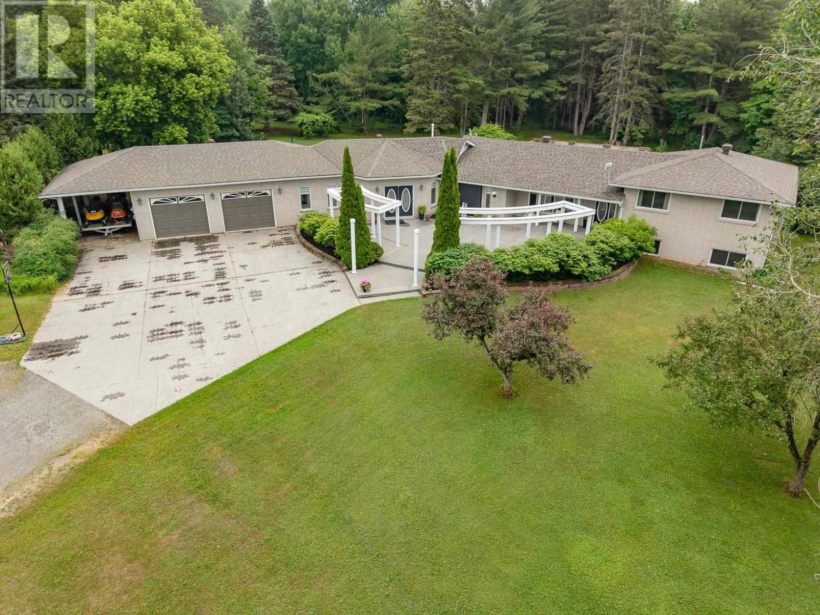 840-walls-road-prince-township-ontario-sm261786