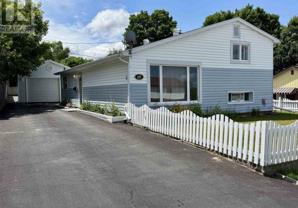 69-hutchison-avenue-elliot-lake-ontario-sm261799