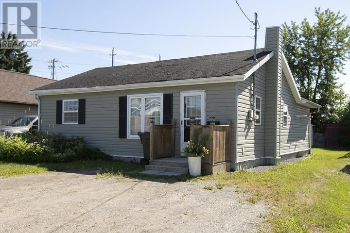 82-cameron-avenue-sault-ste-marie-ontario-sm261803