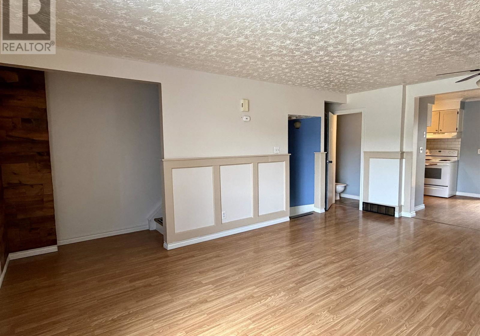 31-forest-place-elliot-lake-ontario-sm261833